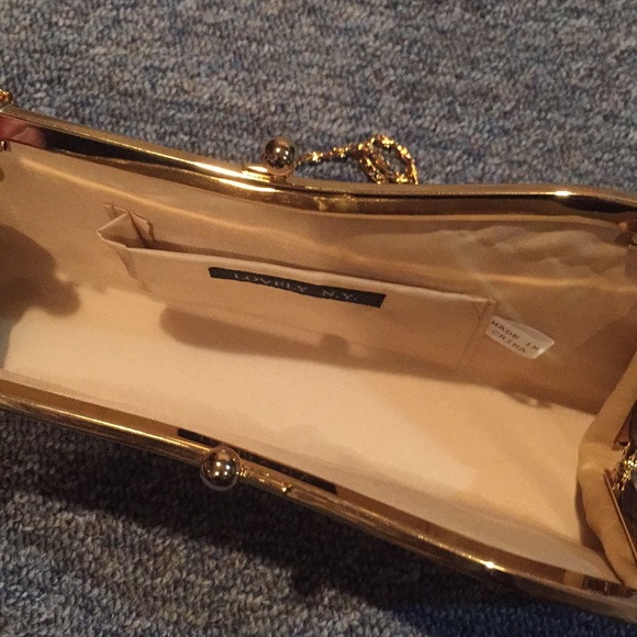 VINTAGE CLUTCH SEXY - Picture 2 of 4